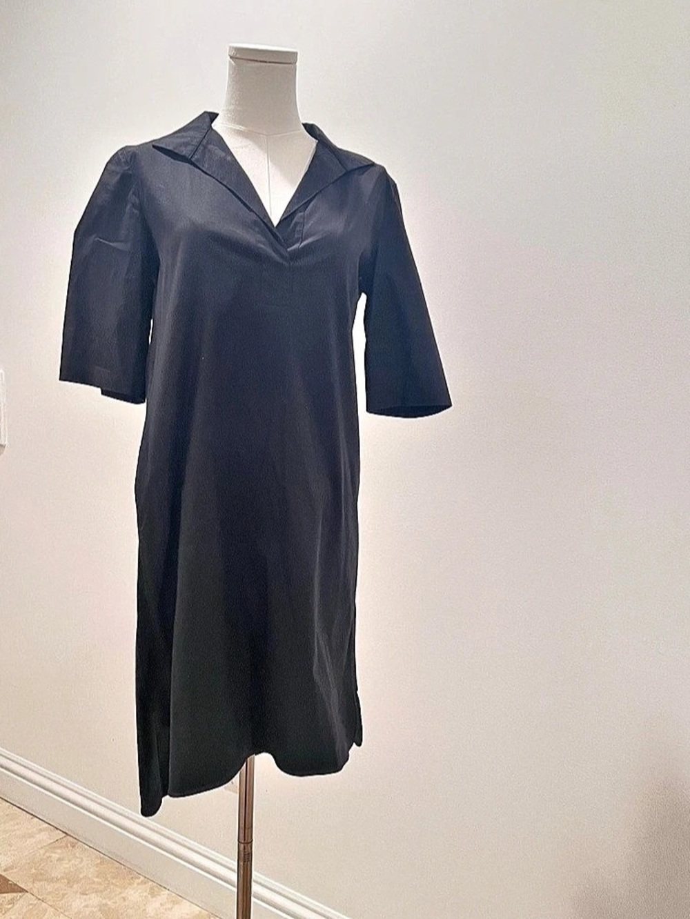 Lafayette 148 Mini Dress in Blue Size Small Like New